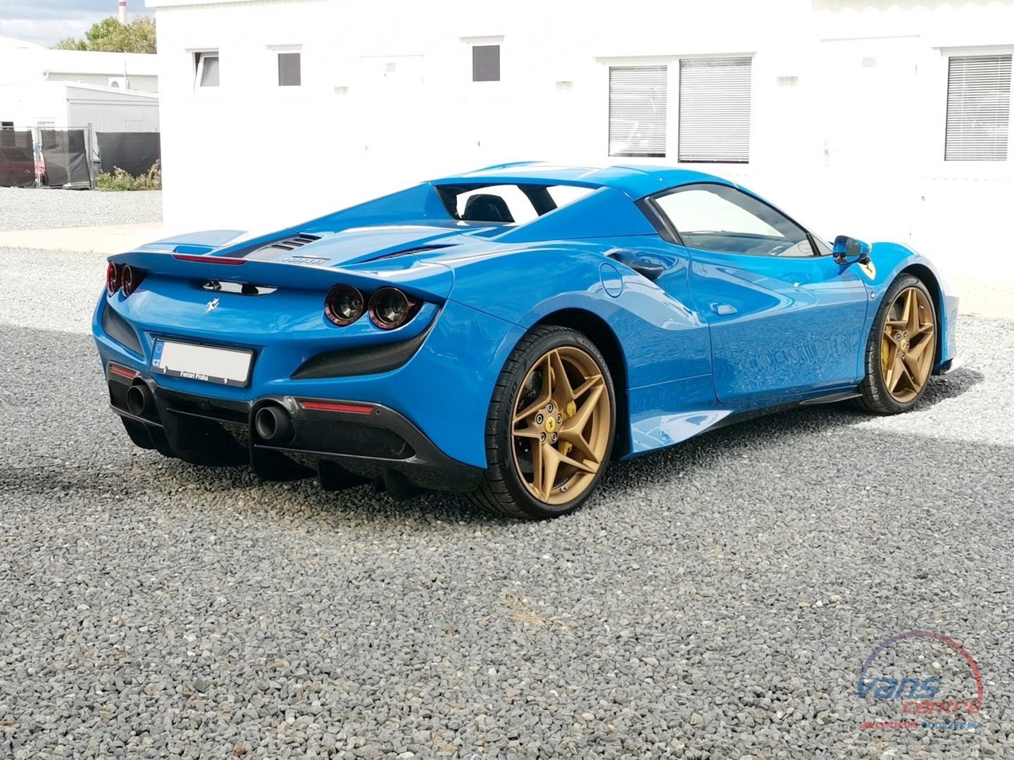 Ferrari F8 SPIDER/ LIFT/ 360 KAMERA/ JBL/ CARBON