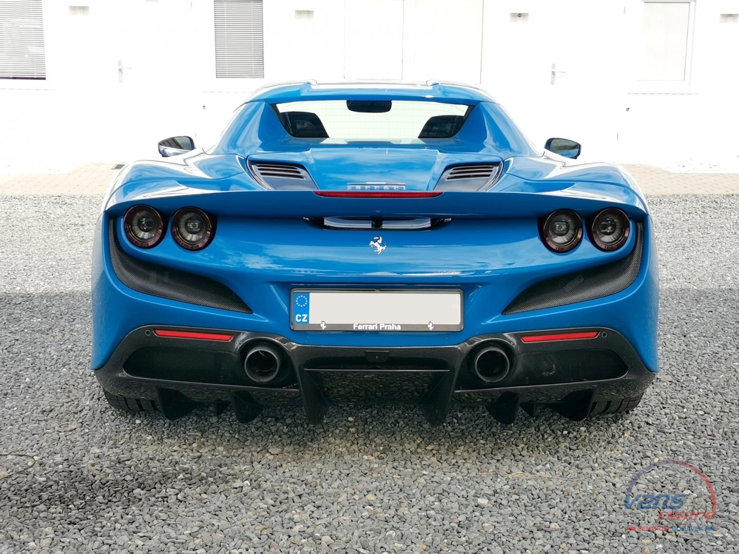 Ferrari F8 SPIDER/ LIFT/ 360 KAMERA/ JBL/ CARBON