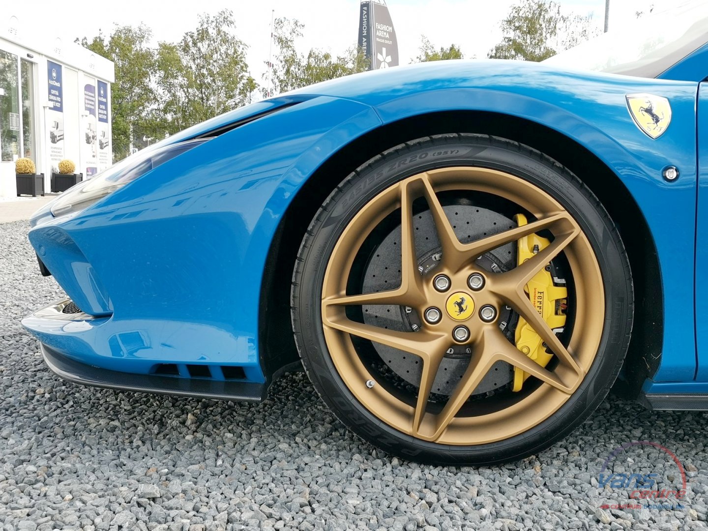 Ferrari F8 SPIDER/ LIFT/ 360 KAMERA/ JBL/ CARBON