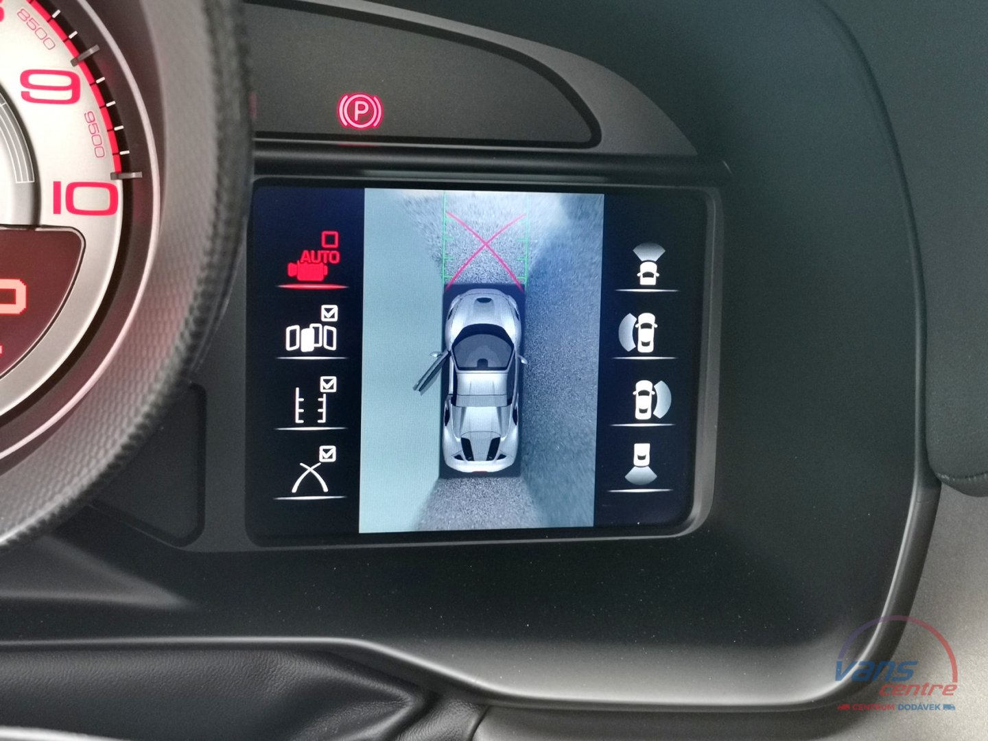 Ferrari F8 SPIDER/ LIFT/ 360 KAMERA/ JBL/ CARBON