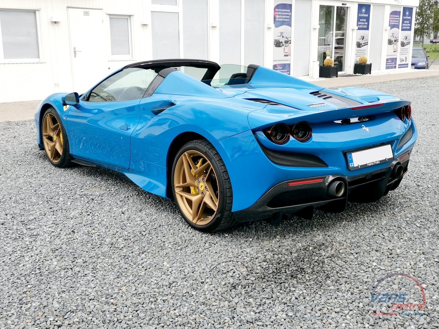 Ferrari F8 SPIDER/ LIFT/ 360 KAMERA/ JBL/ CARBON