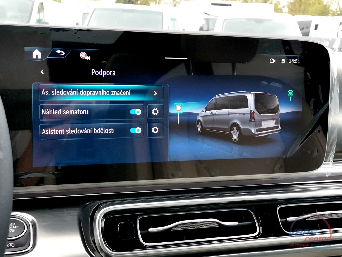 Mercedes-Benz V300 D 4MATIC/ AMG/ EXCLUSIVE/ 7 MÍST/ PANORAMA