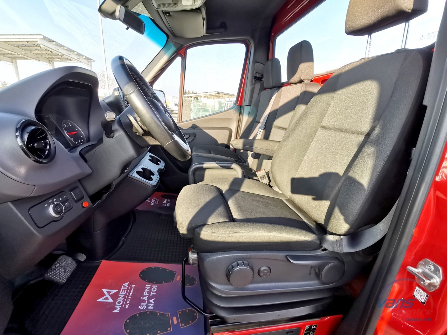 Iveco DAILY 50C18 HI-MATIC/ MRAZÍ/ 380V/ 8 PALET/ 3,5T 