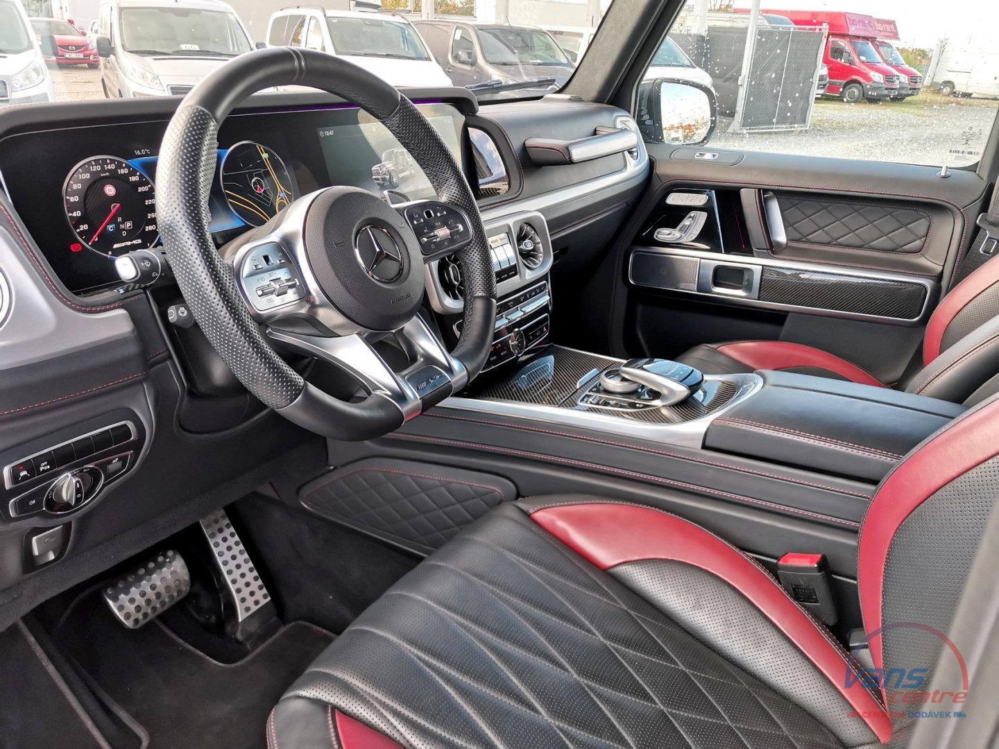 Mercedes-Benz G63 AMG/ MANUFAKTUR /360 / MASÁŽ