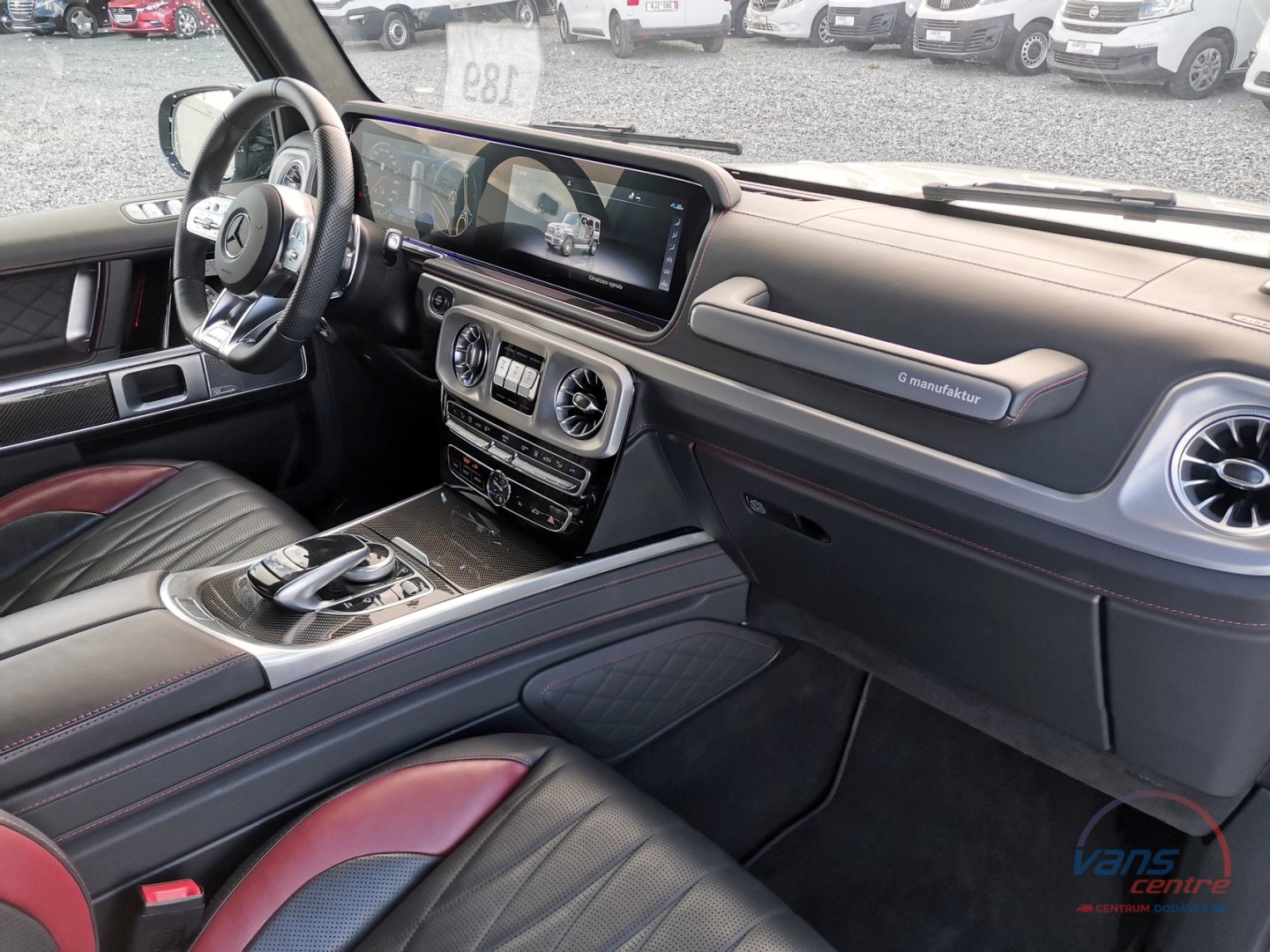Mercedes-Benz G63 AMG/ MANUFAKTUR /360 / MASÁŽ