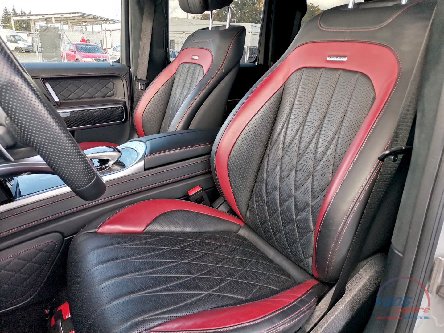 Mercedes-Benz G63 AMG/ MANUFAKTUR /360 / MASÁŽ