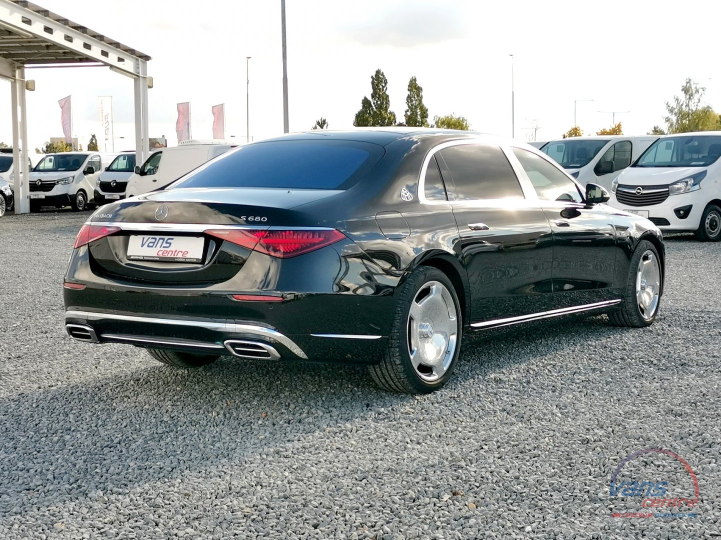 Mercedes-Benz MAYBACH S 680 4MATIC/ CHAUFFEUR/ MASSAGE/ ZÁRUKA