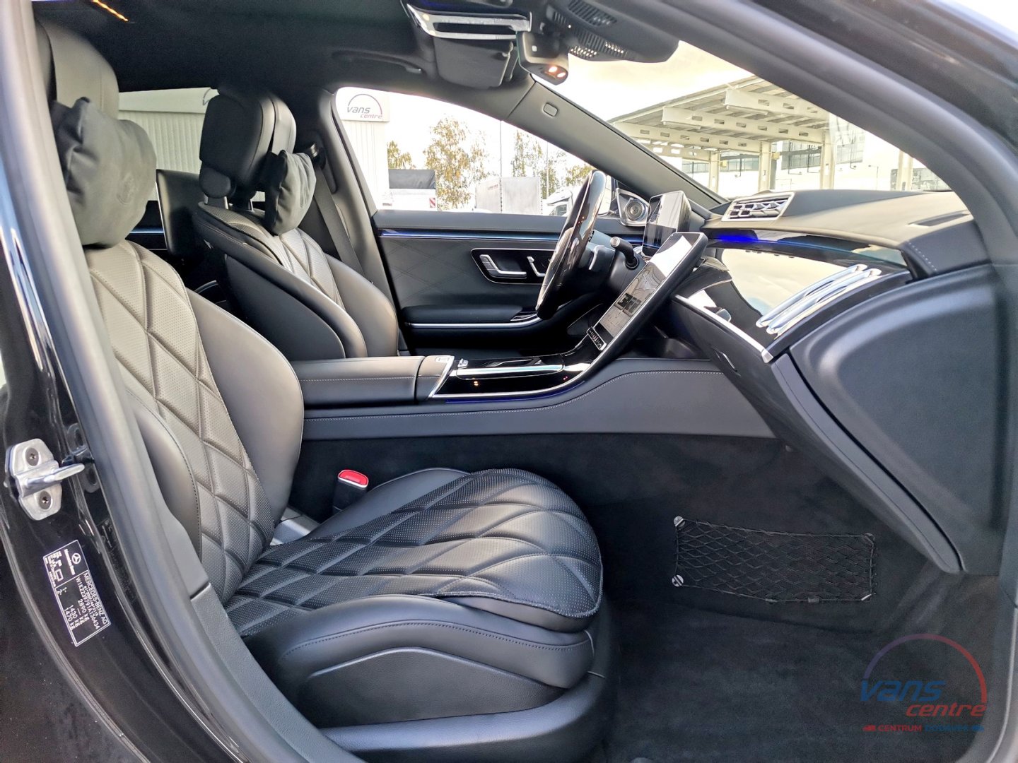 Mercedes-Benz MAYBACH S 680 4MATIC/ CHAUFFEUR/ MASSAGE/ ZÁRUKA