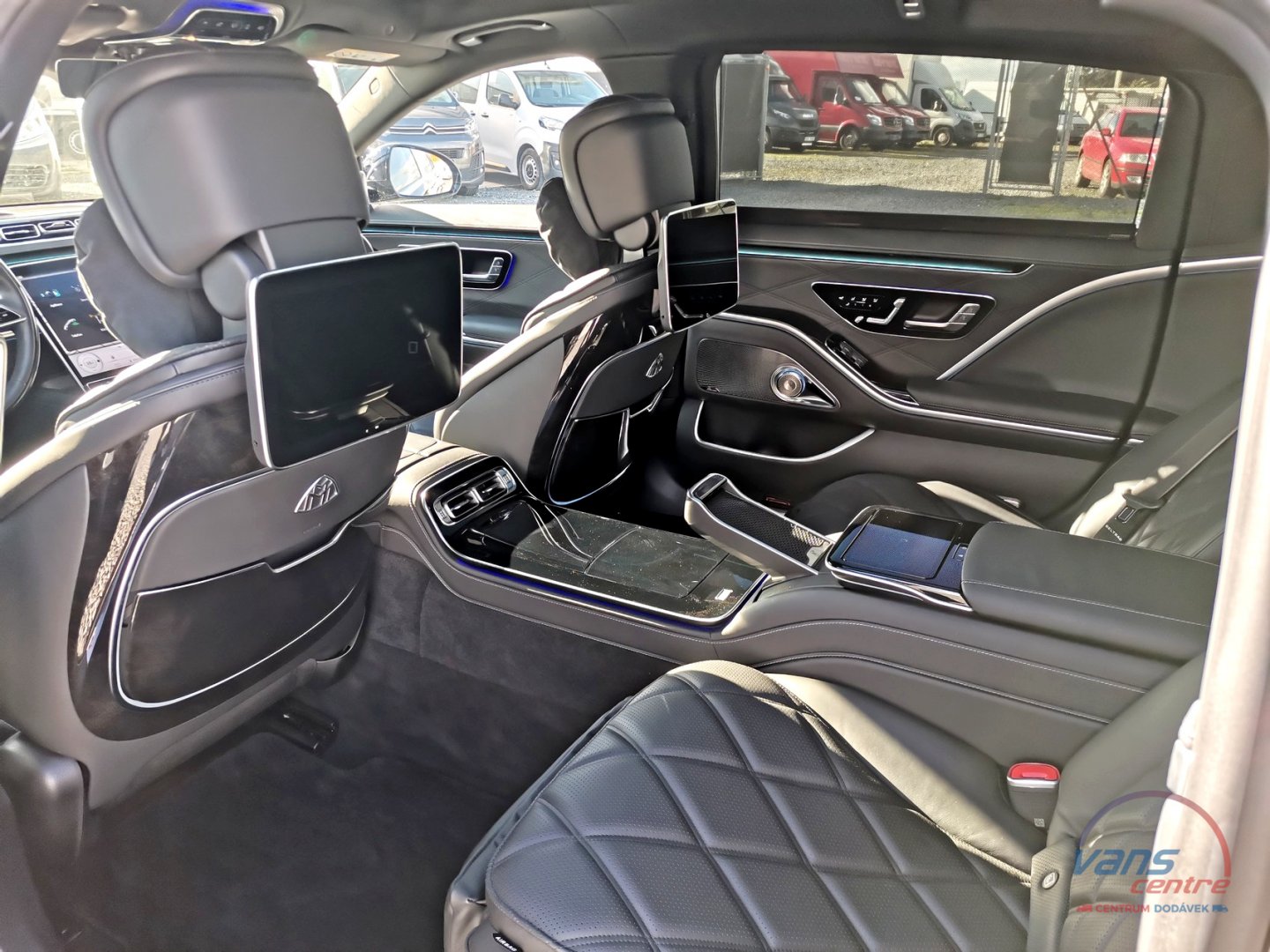 Mercedes-Benz MAYBACH S 680 4MATIC/ CHAUFFEUR/ MASSAGE/ ZÁRUKA