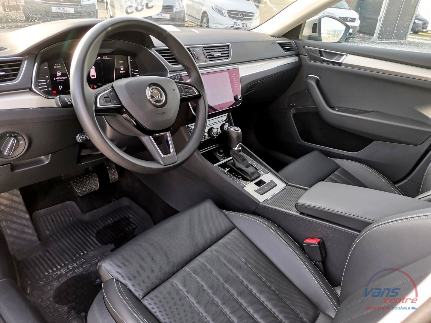 Škoda SUPERB 2.0TDI/140KW DSG/ 4X4/ L&K/ TAŽNÉ 