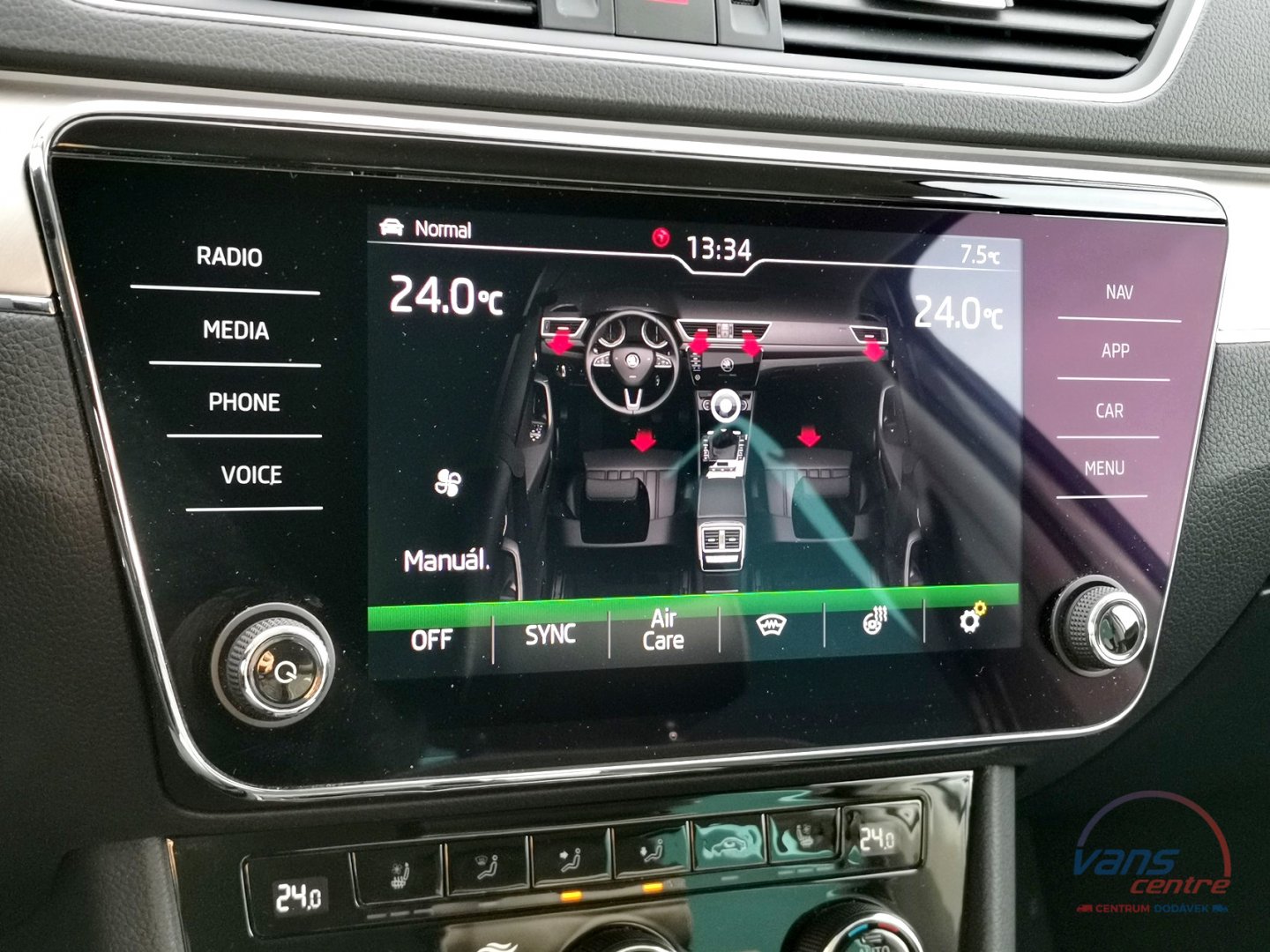 Škoda SUPERB 2.0TDI/140KW DSG/ 4X4/ L&K/ TAŽNÉ 