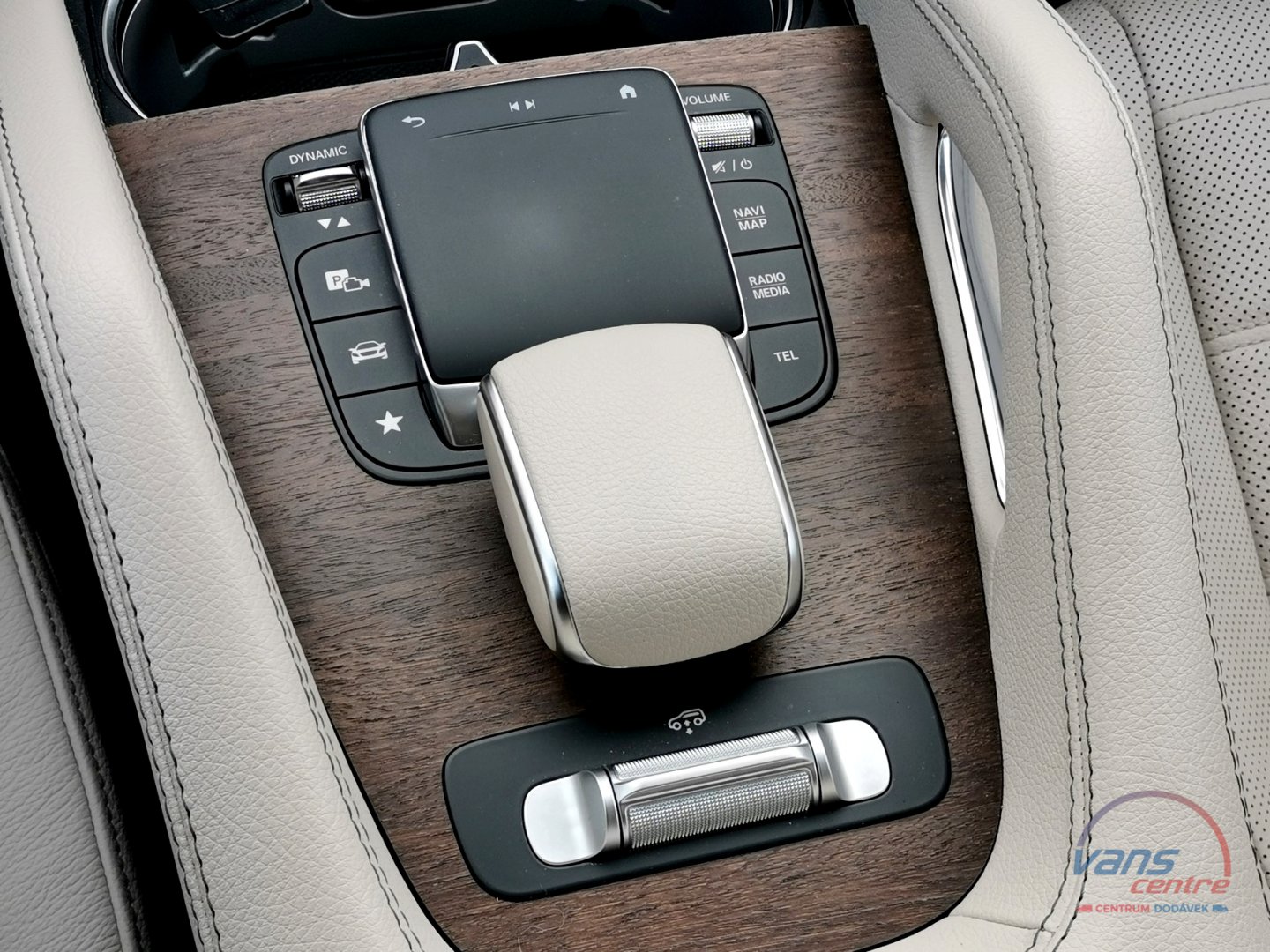 Mercedes-Benz GLS 580 4MATIC/ AMG/ 7 MÍST/ HUD/ TAŽNÉ