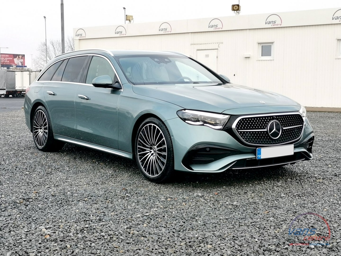 Mercedes-Benz E 300 DE 4MATIC T/ AMG/ TAŽNÉ/ ČR/ ZÁRUKA 