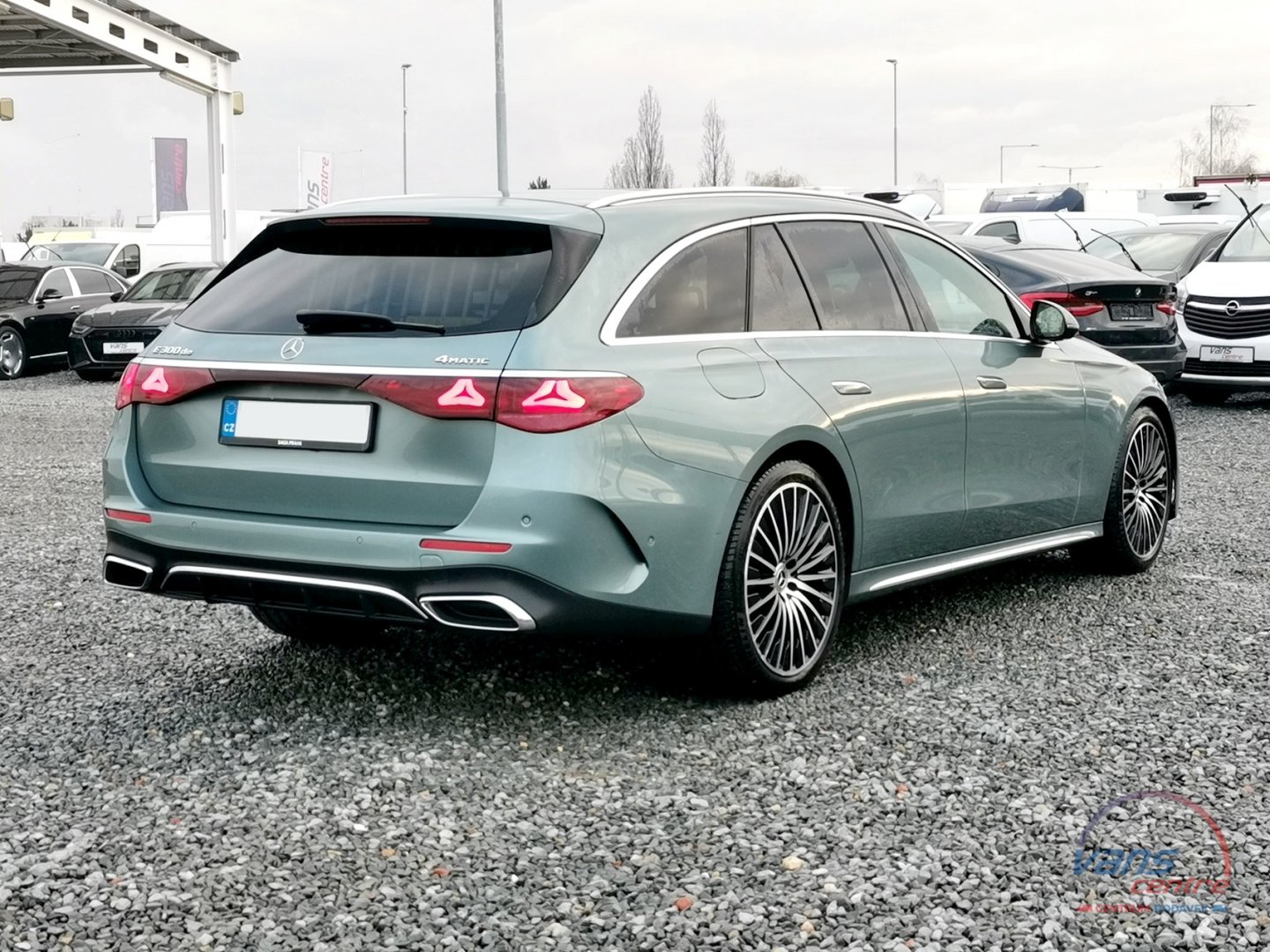 Mercedes-Benz E 300 DE 4MATIC T/ AMG/ TAŽNÉ/ ČR/ ZÁRUKA 