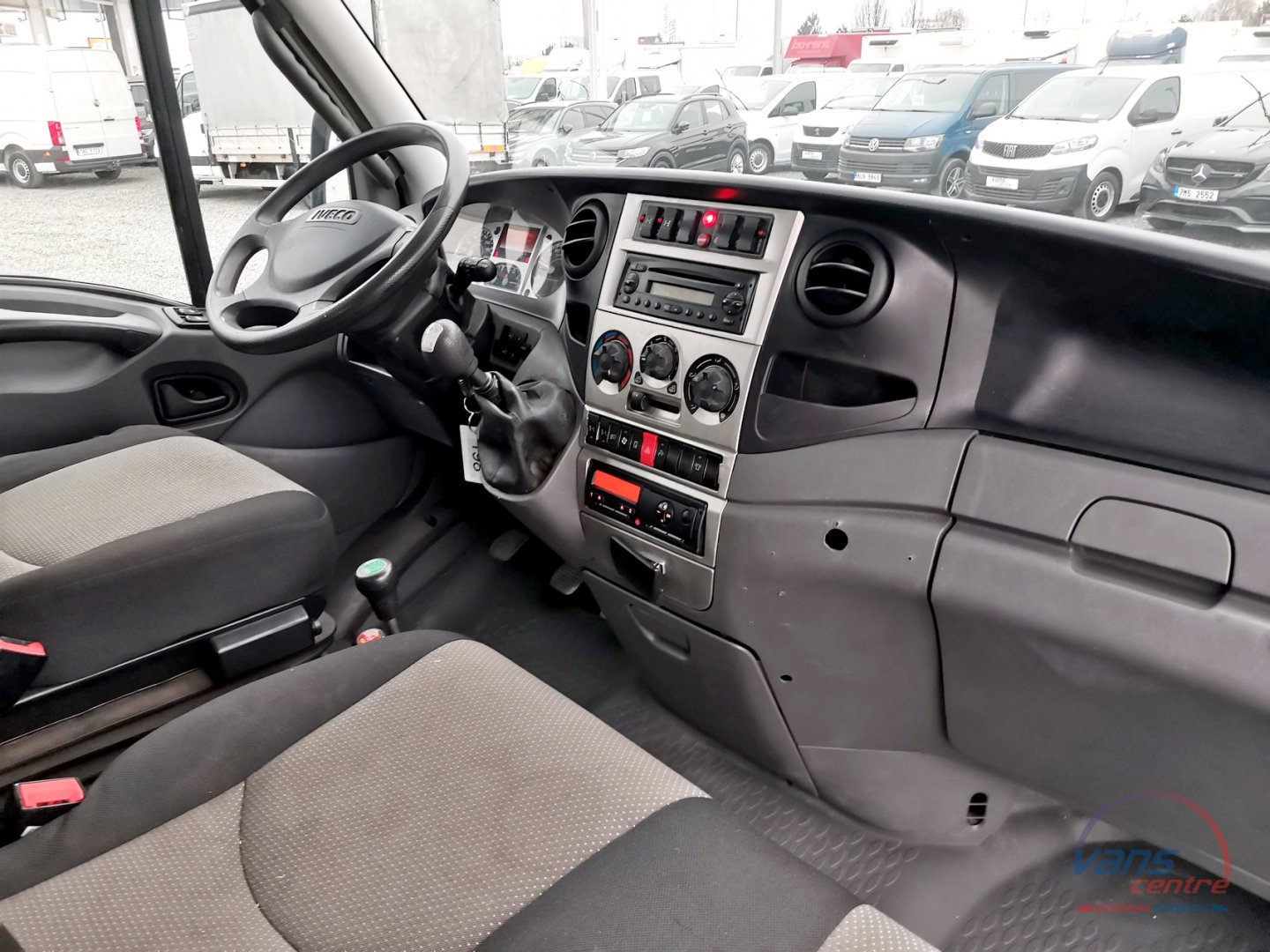 Iveco DAILY 55S17W 4X4/ VALNÍK 2,1M/ 7 MÍST/ TAŽNÉ  