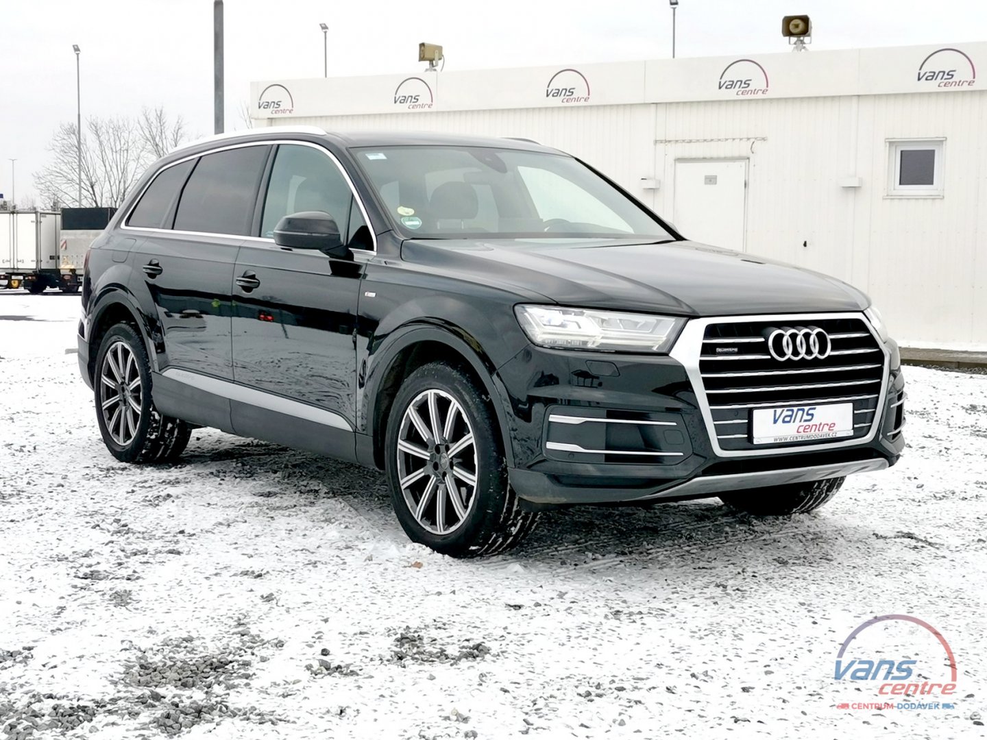 Audi Q7 3.0TDI/V6 QUATTRO/ S-LINE/ TAŽNÉ