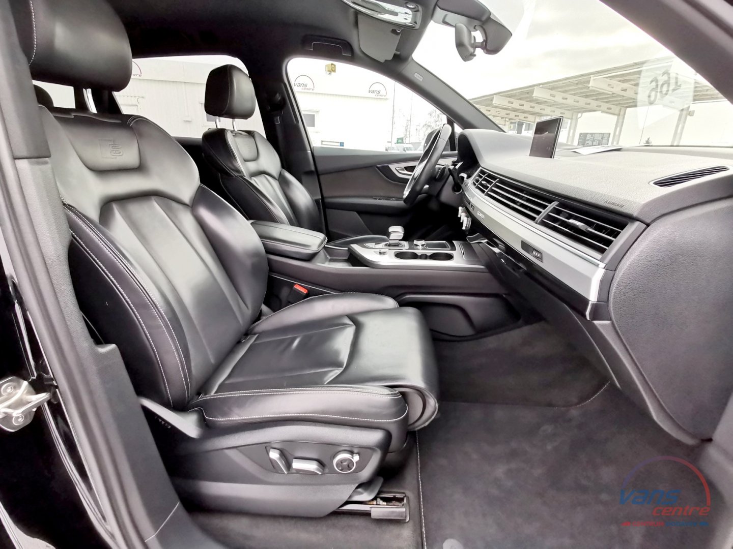 Audi Q7 3.0TDI/V6 QUATTRO/ S-LINE/ TAŽNÉ