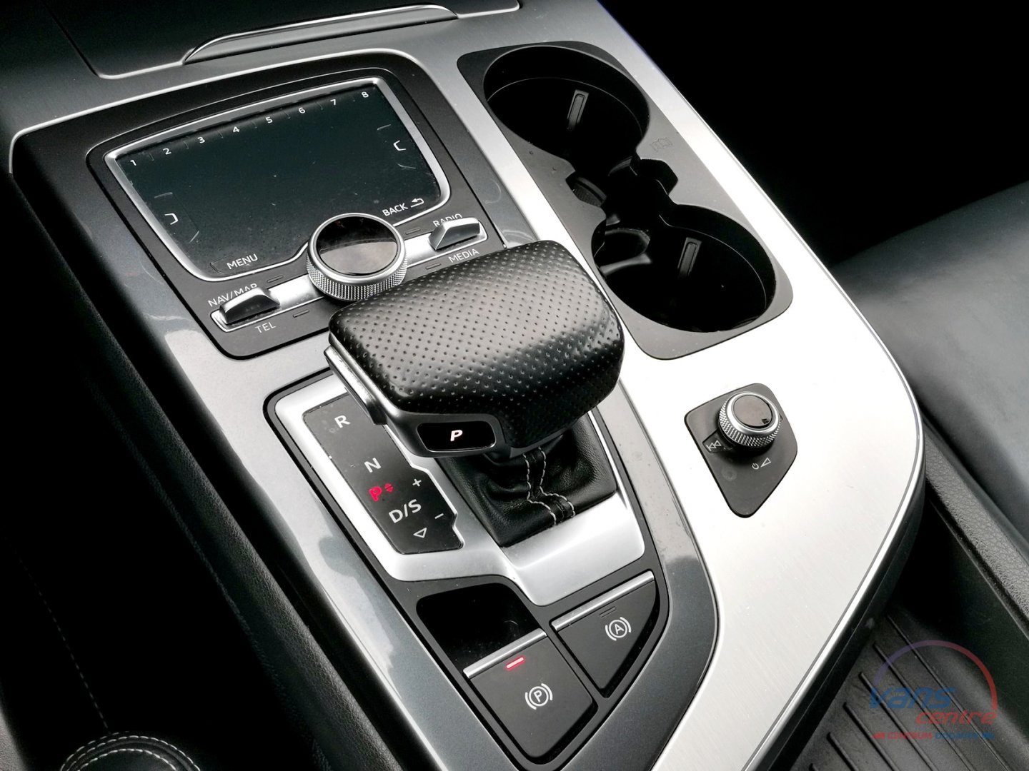 Audi Q7 3.0TDI/V6 QUATTRO/ S-LINE/ TAŽNÉ