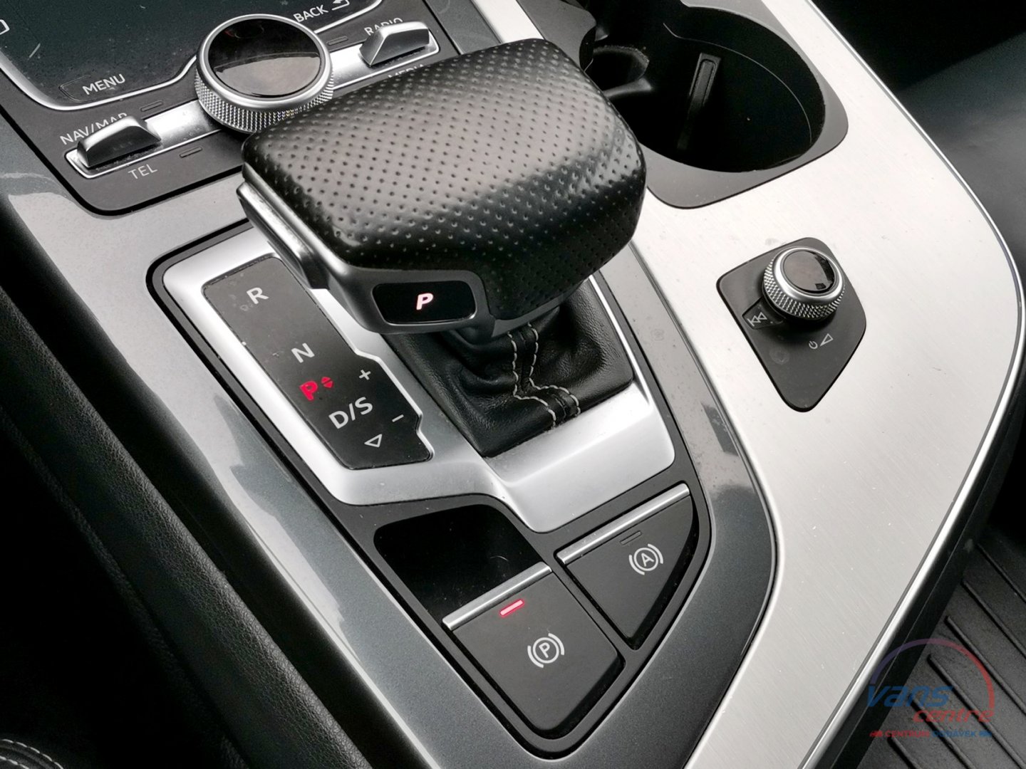 Audi Q7 3.0TDI/V6 QUATTRO/ S-LINE/ TAŽNÉ