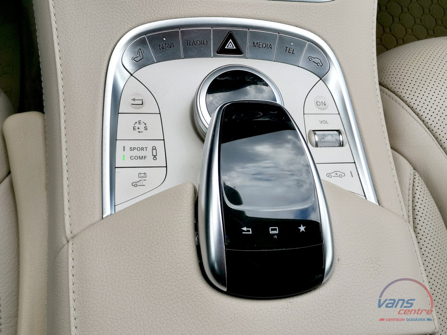 Mercedes-Benz S 500 L PLUG-IN HYBRID/ MASÁŽ/ NIGHT/ EXCLUSIVE  