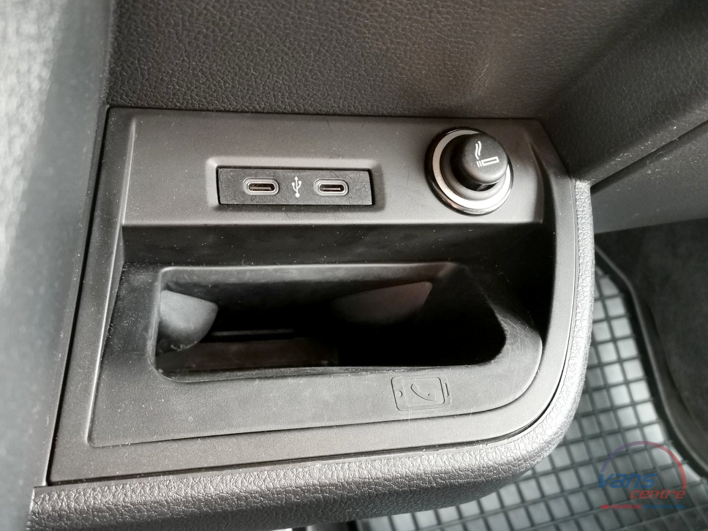 Volkswagen MULTIVAN 2.0TDI/150KW DSG/ 4 MOTION/ HIGHLINE/ ZÁRUKA