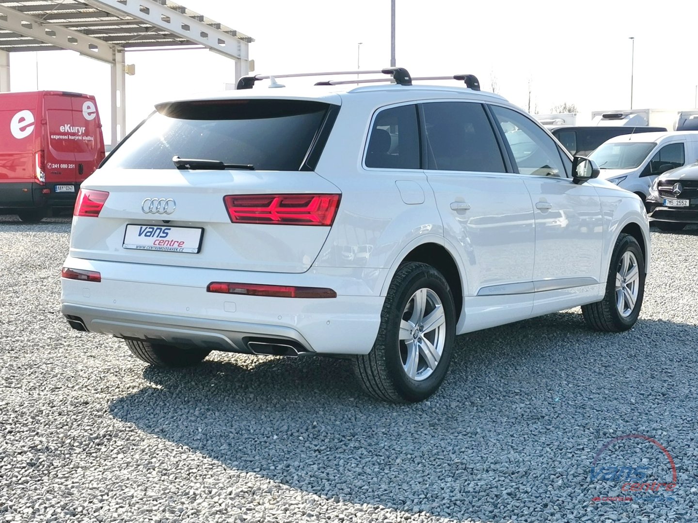 Audi Q7 3.0TDI DSG/ 7 MÍST/ NEZ.TOPENÍ/ PANORAMA/ TAŽNÉ