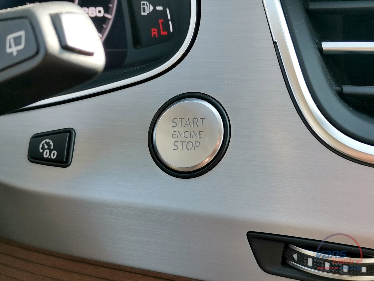 Audi Q7 3.0TDI DSG/ 7 MÍST/ NEZ.TOPENÍ/ PANORAMA/ TAŽNÉ