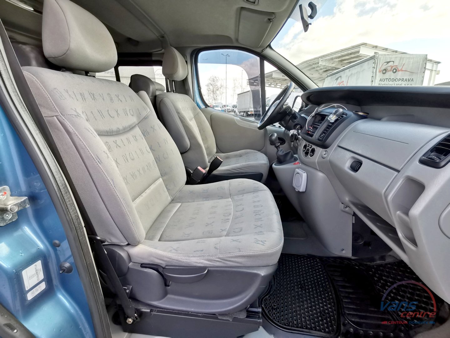 Renault TRAFIC 2.5DCI/99KW L1H1 7 MÍST/ GENERATION/ TAŽNÉ