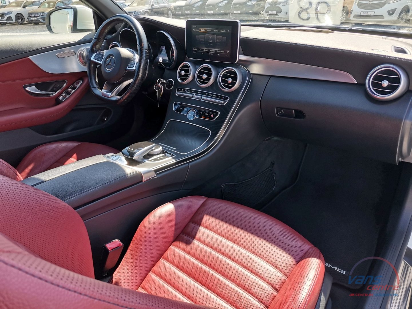 Mercedes-Benz C300 CABRIO/ AMG/ BURMESTER/ ČR