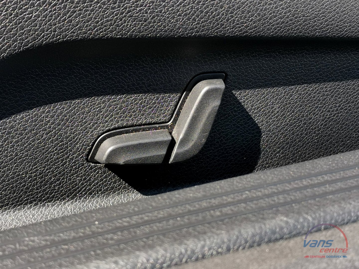 Mercedes-Benz C300 CABRIO/ AMG/ BURMESTER/ ČR