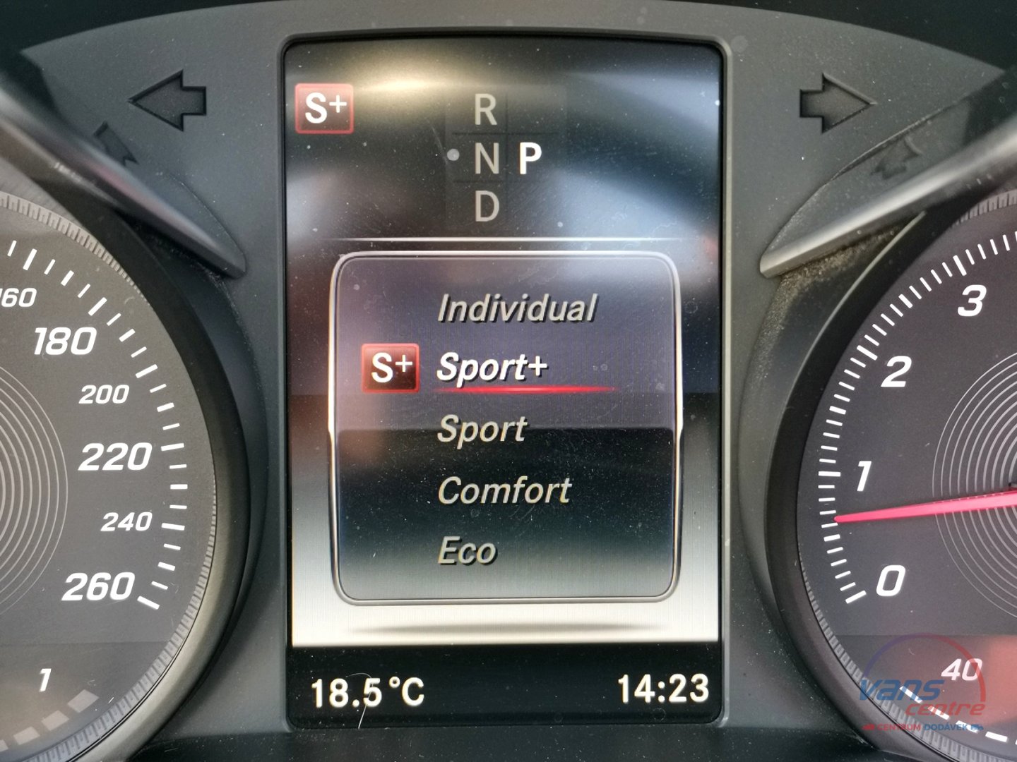 Mercedes-Benz C300 CABRIO/ AMG/ BURMESTER/ ČR