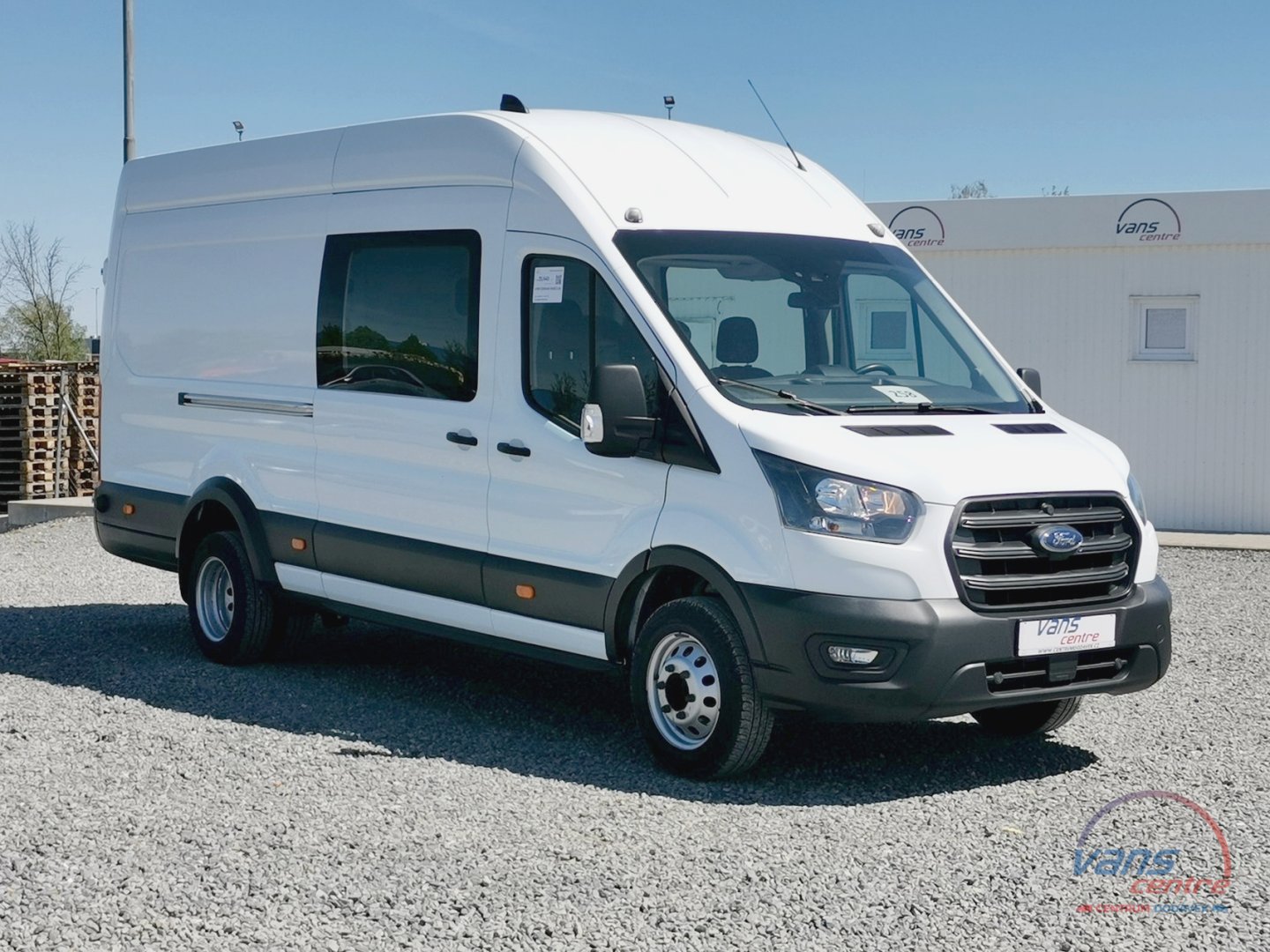 Ford TRANSIT 2.0TDCI/96KW JUMBO/ 6 MÍST/ DVOUMONTÁŽ/ ČR/ 1.MAJ.