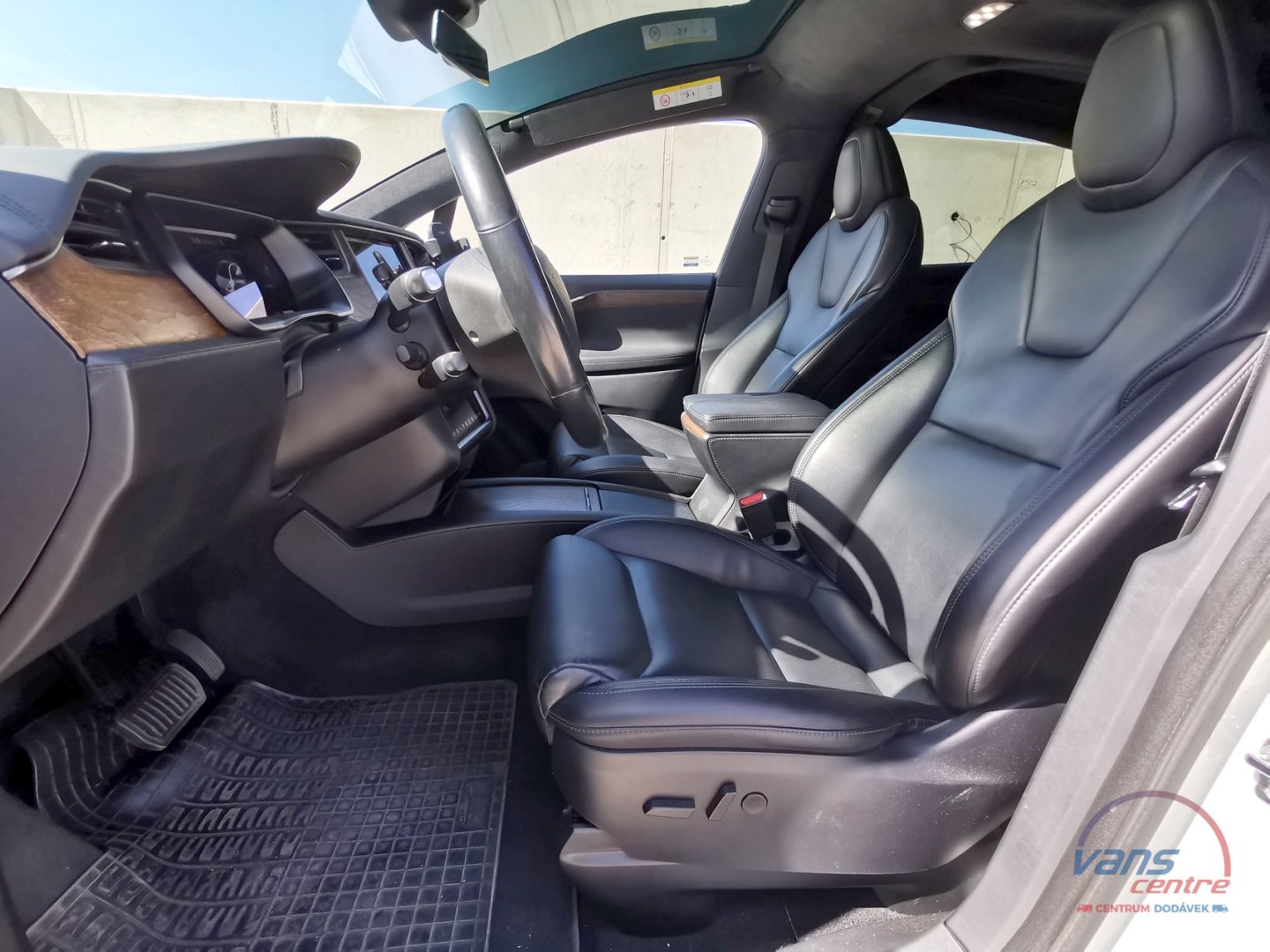 Tesla MODEL X LONG RANGE/ 398KW/ 7 MÍST/ TOP VÝBAVA!