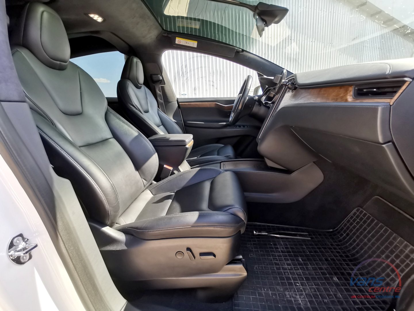 Tesla MODEL X LONG RANGE/ 398KW/ 7 MÍST/ TOP VÝBAVA!