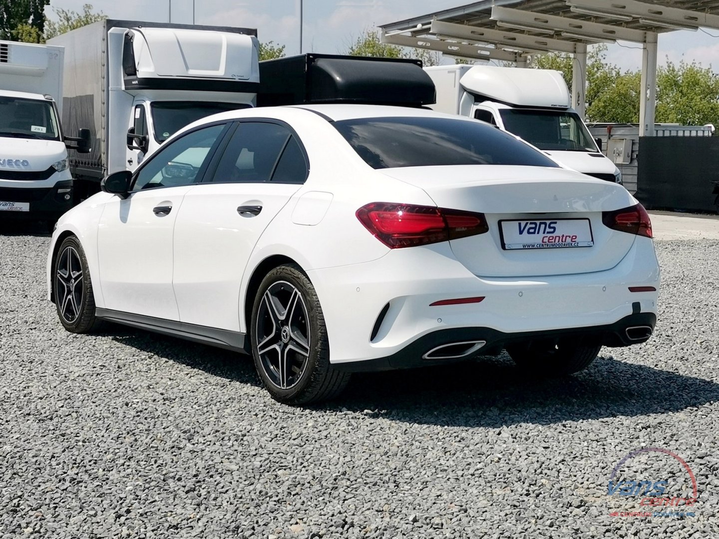 Mercedes-Benz A 180 SEDAN/ AMG-LINE/ NIGHT/ KEYLESS