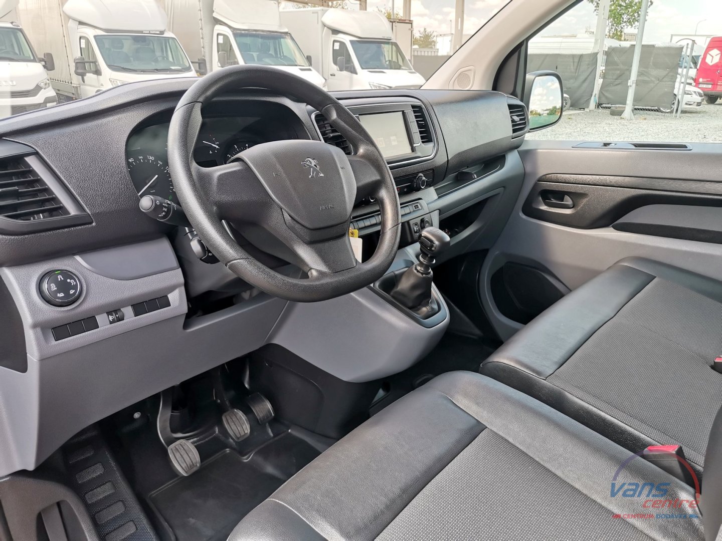 Peugeot EXPERT 2.0HDI/106KW L2H1/ KAMERA/ NAVI/ TAŽNÉ