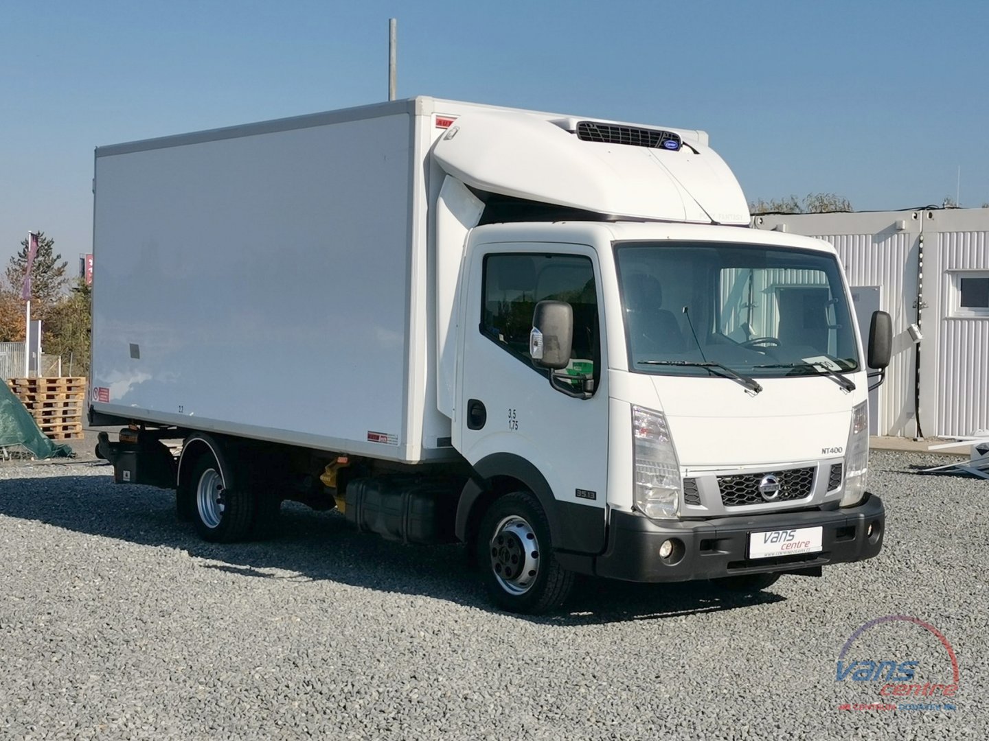 Nissan CABSTAR NT400 35.13 MRAZÍ/CHLADÍ/ 8 PALET/ H.ČELO