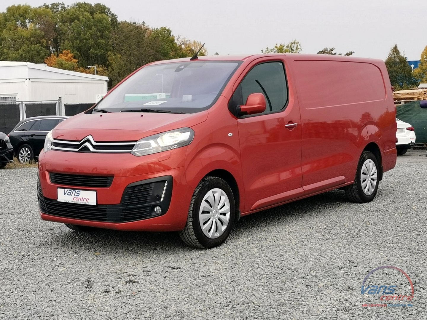 Citroën JUMPY 2.0HDI/130KW AT/ L3H1/ HUD/ TAŽNÉ/ ČR 