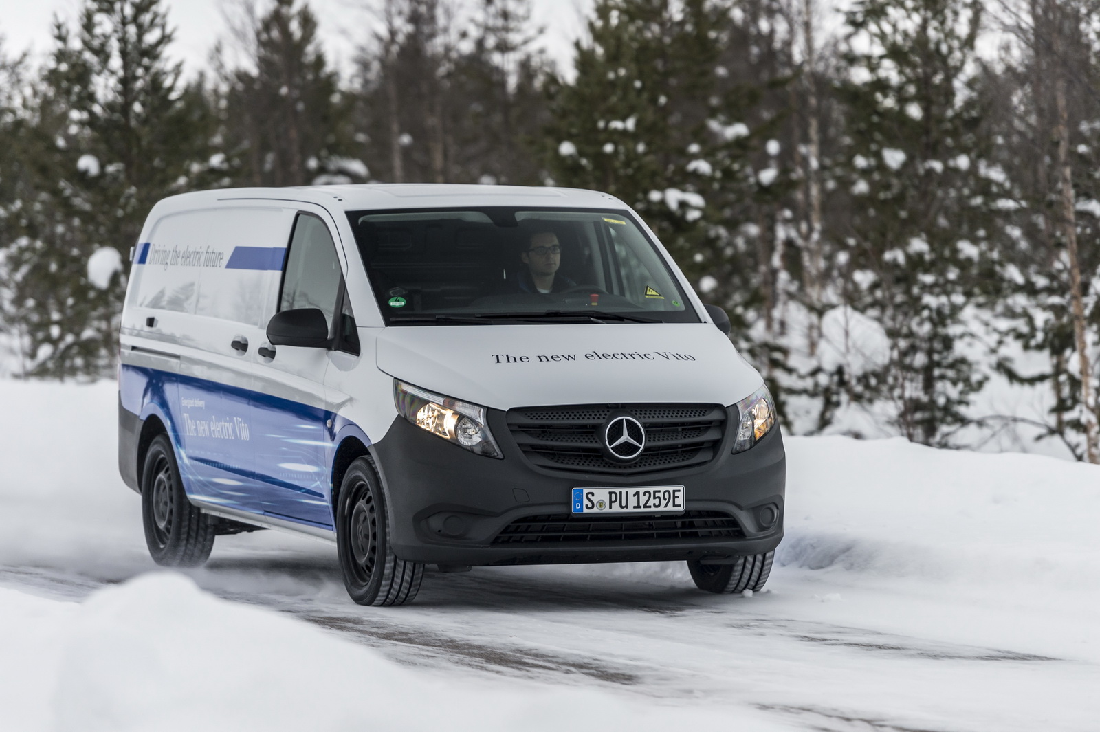Mercedes-Benz testuje nové elektrické Vito u Severního pólu