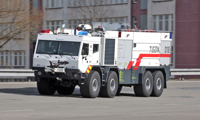 Tatra představuje osmikolový hasičský vůz Tigon