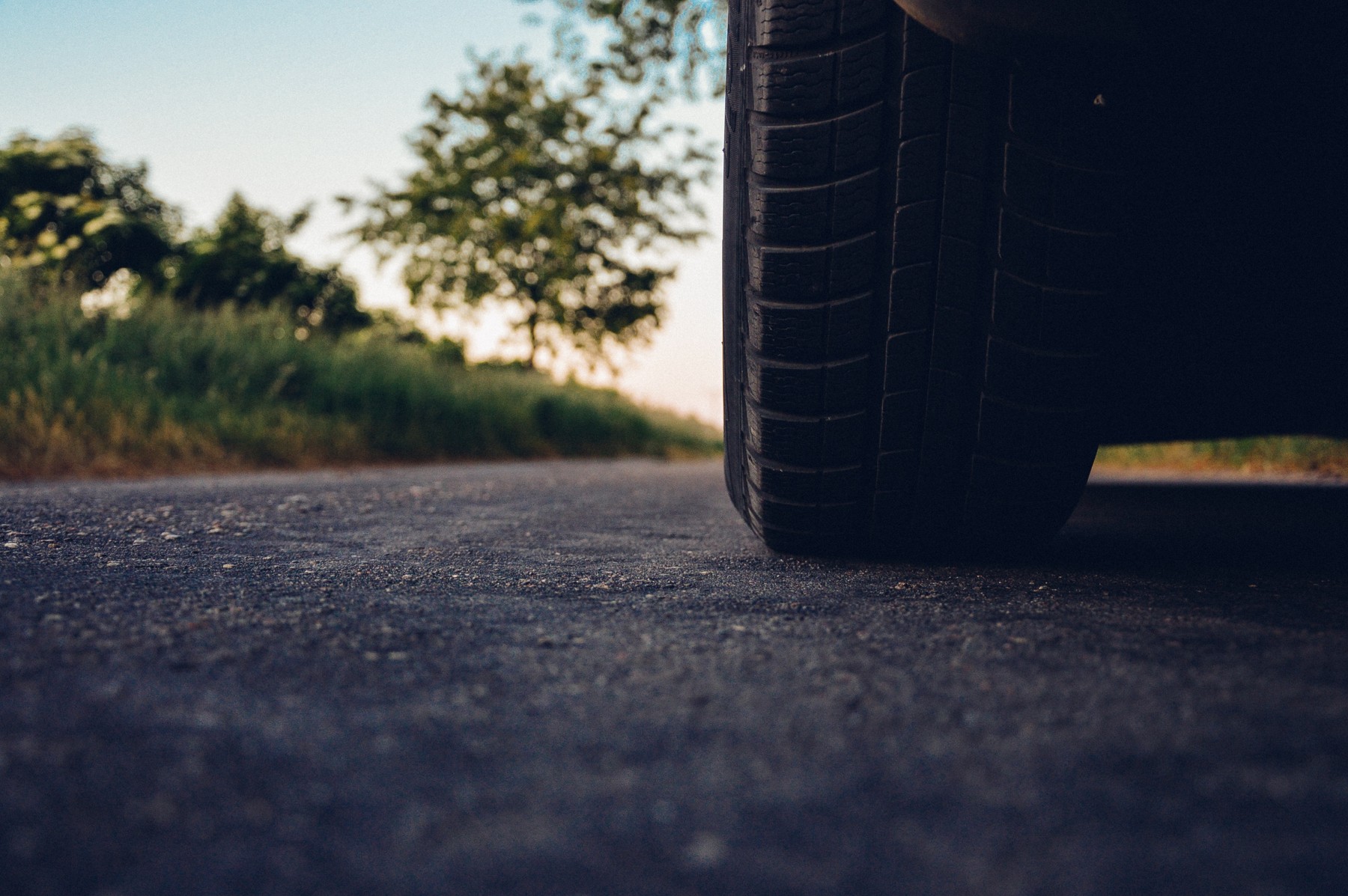 Přezouvání na zimní pneu – jaké pneumatiky patří na jakou nápravu?